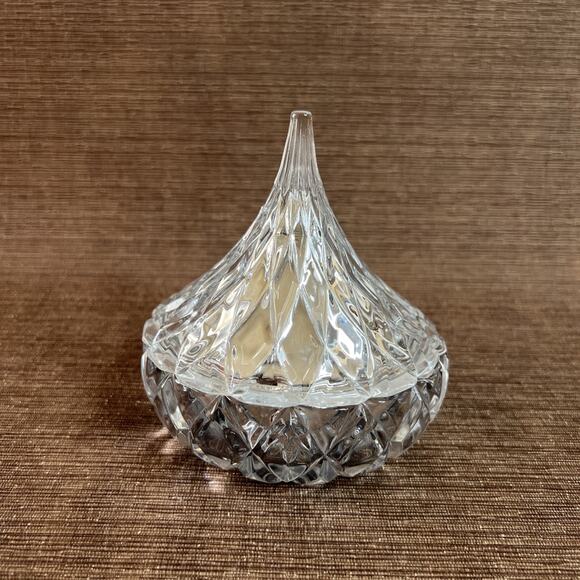 Shannon Crystal Hershey’s Kiss Candy Dish – Designs of Ireland – Mercury Finish - Picture 2 of 7